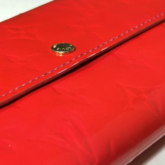 *HTF Color!* LOUIS VUITTON Vernis Sarah Wallet - Picture 4 of 16